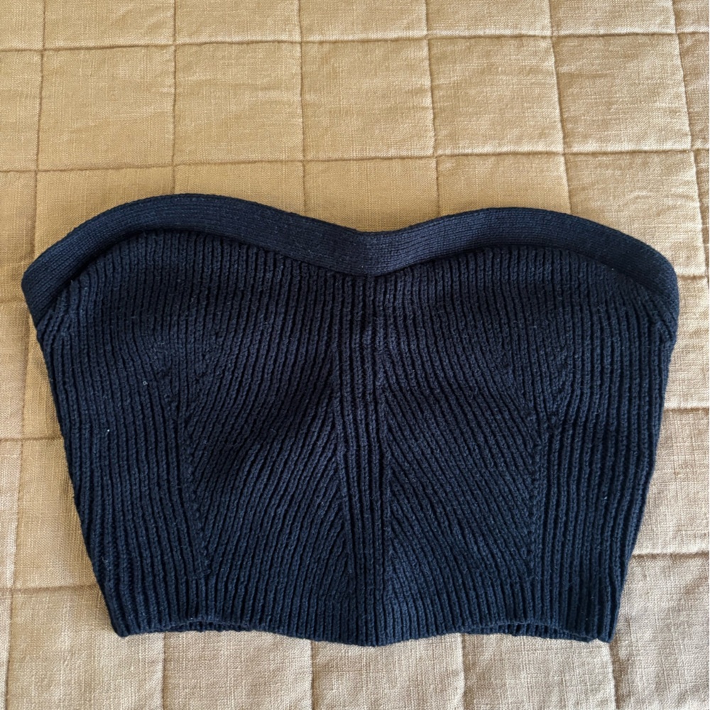 La Hearts Black Ribbed Strapless Crop Too